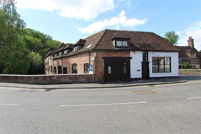 Riverside Mews, Bridge Street, Wickham image